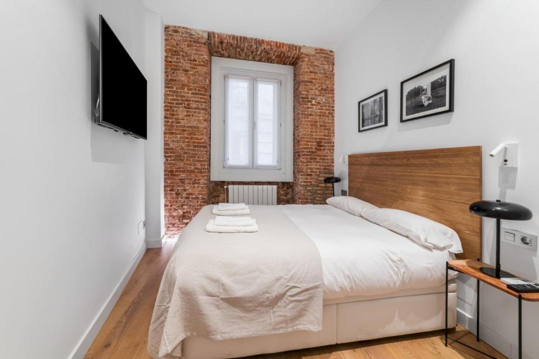 2 Bedrooms 1 Bathroom Furnished - Centro - Equipped & Stylish - Minty Stay Madrid Eksteriør bilde