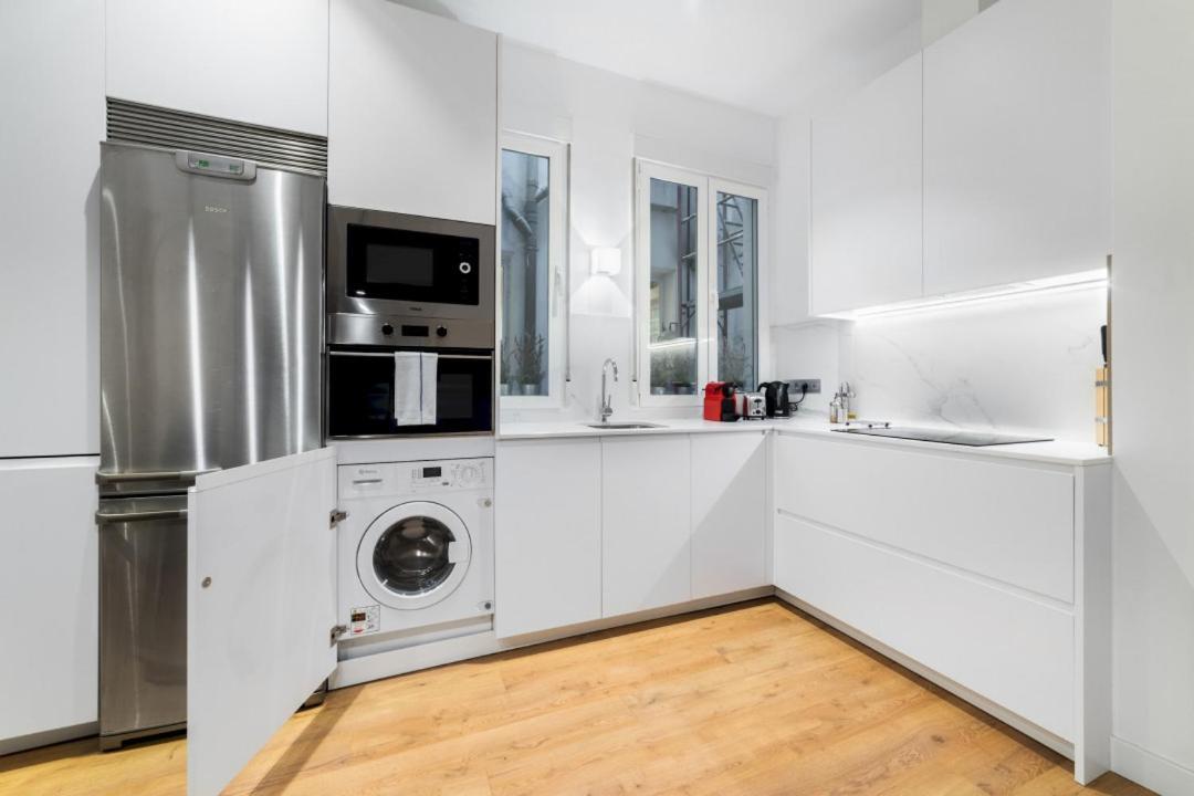 2 Bedrooms 1 Bathroom Furnished - Centro - Equipped & Stylish - Minty Stay Madrid Eksteriør bilde